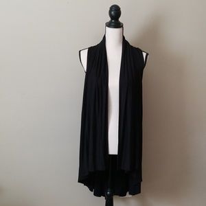 Black Sleeveless Shrug